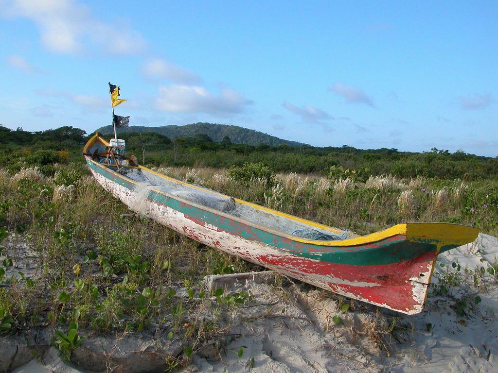 Pousada Ilha Do Mel Cafe Экстерьер фото