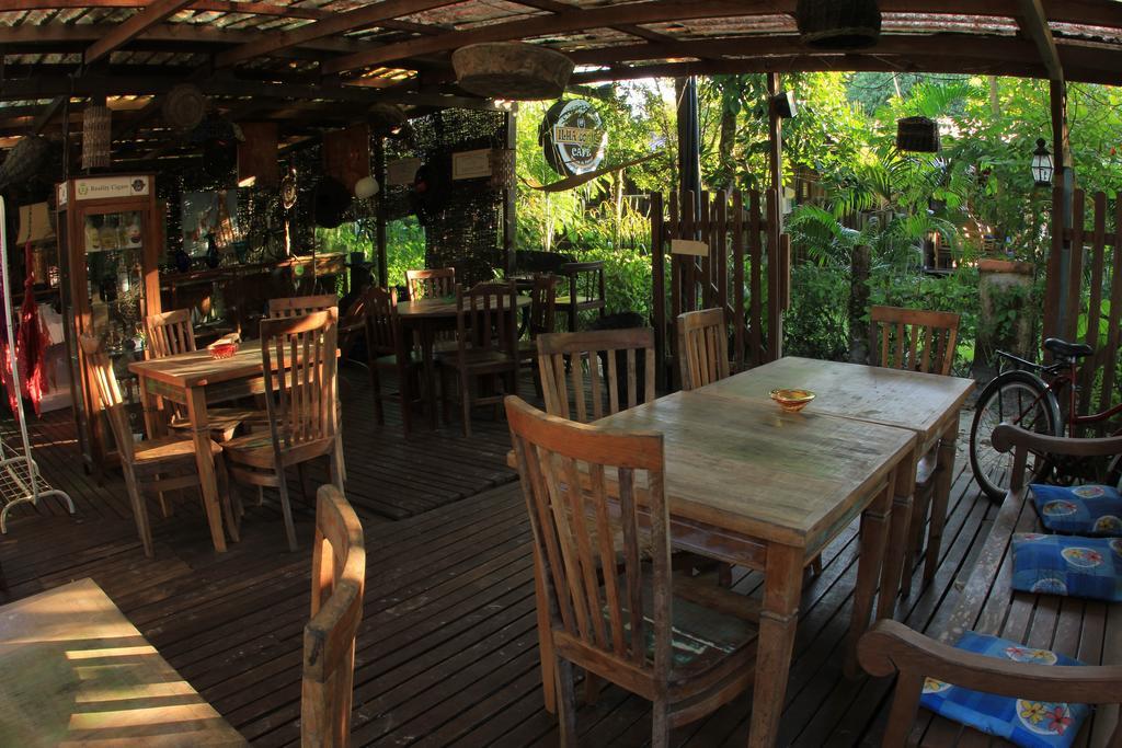 Pousada Ilha Do Mel Cafe Экстерьер фото